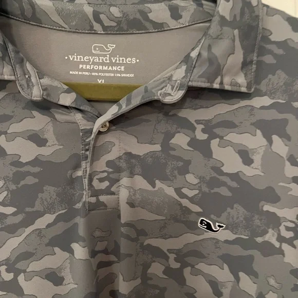 Vineyard Vines Men's Gray Camo Polo Shirt - Picture 2 of 4